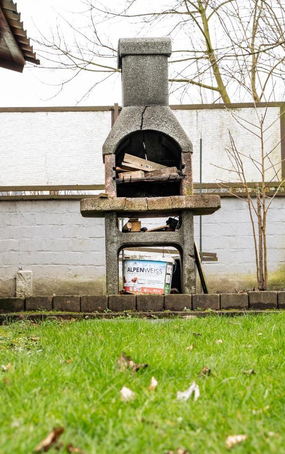 Truth Fuer 5 - King Size Betten, Kamin, Garten, Xxl Couch, Smart-Tv Dortmund Bagian luar foto